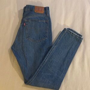 Levi's Women's Straight Blue Jeans